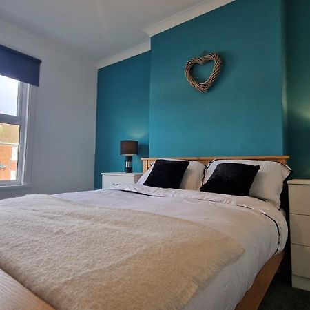 Cosy Home Perfect For Families And Contractors With Free Parking Darlington  Bagian luar foto