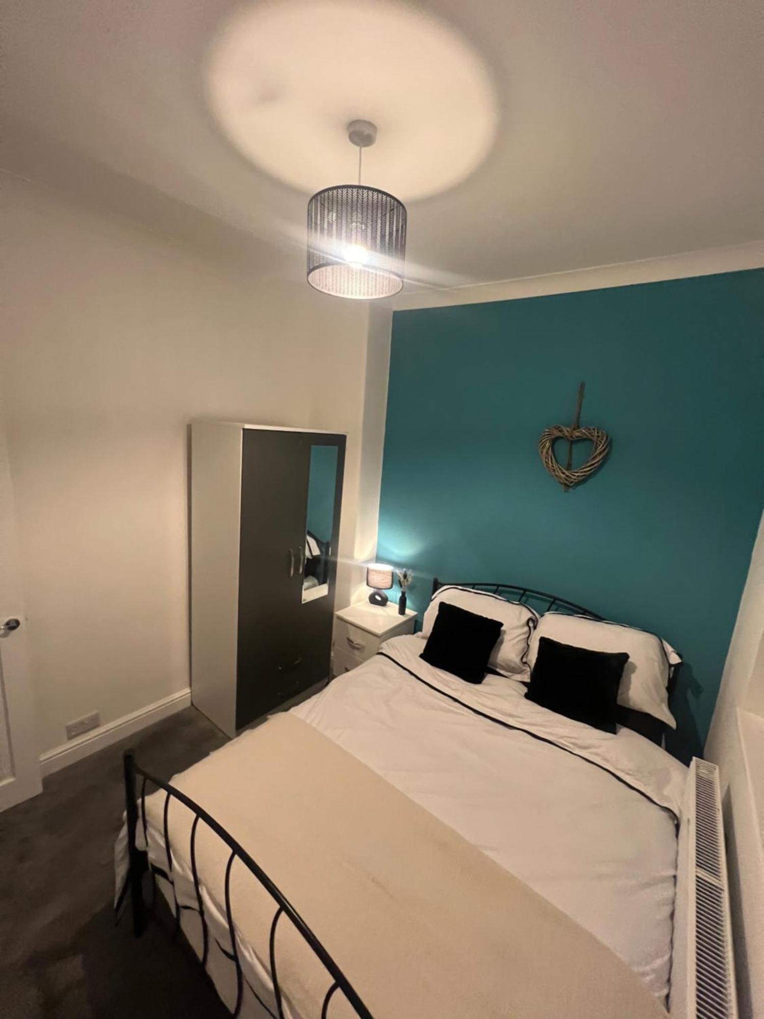 Cosy Home Perfect For Families And Contractors With Free Parking Darlington  Bagian luar foto
